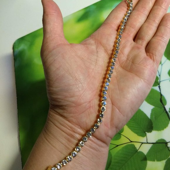 3/$25 vintage 90s rhinestone tennis bracelet ๐HOST PICK ๐ - Picture 5 of 12